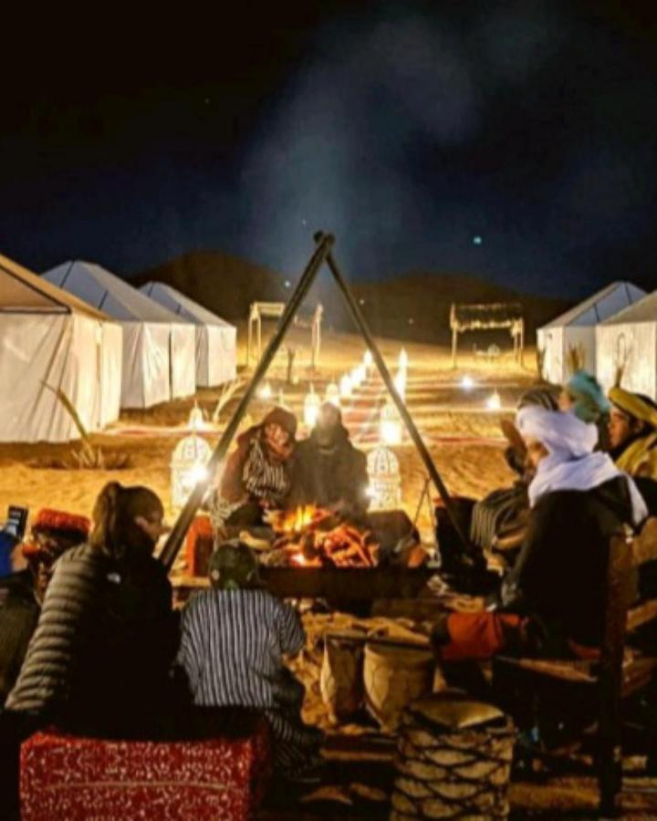 Authentic Desert Luxury Camp เมอร์ซูกา ภายนอก รูปภาพ