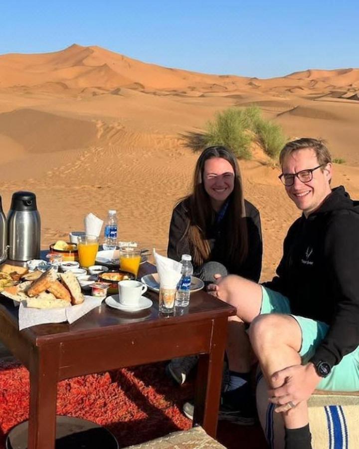 Authentic Desert Luxury Camp เมอร์ซูกา ภายนอก รูปภาพ