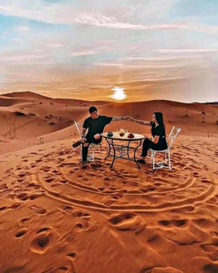 Authentic Desert Luxury Camp เมอร์ซูกา ภายนอก รูปภาพ