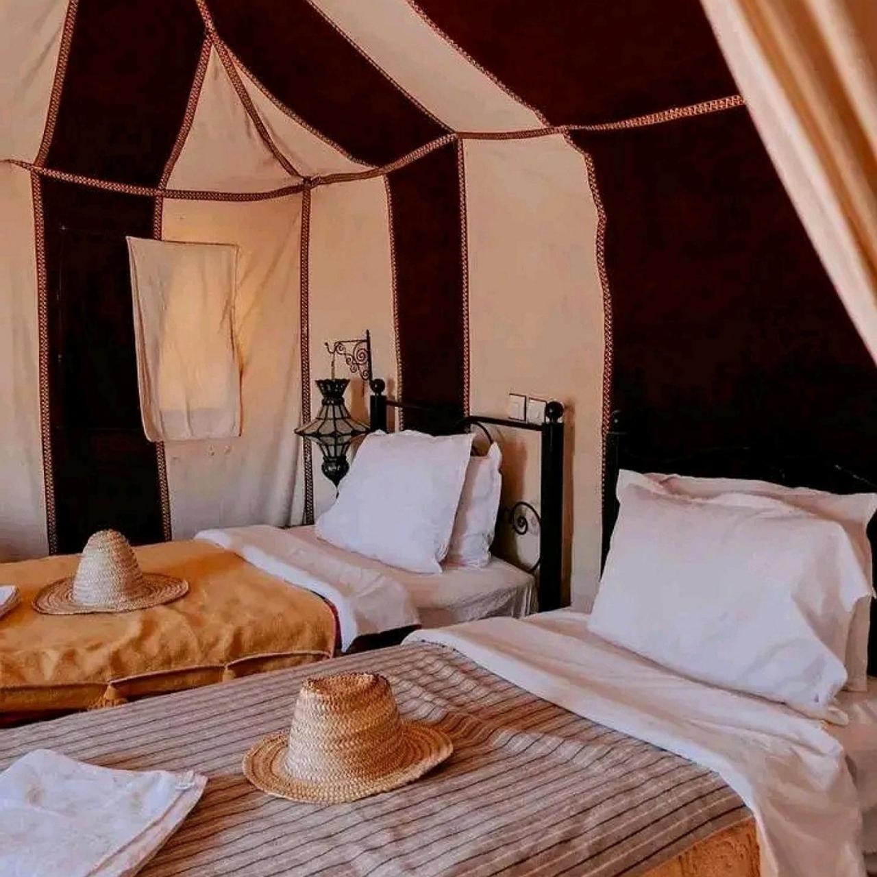 Authentic Desert Luxury Camp เมอร์ซูกา ภายนอก รูปภาพ